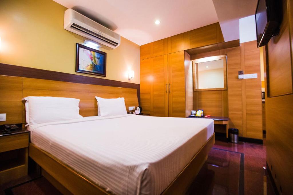 Malles Manotaa Chennai Oda fotoğraf